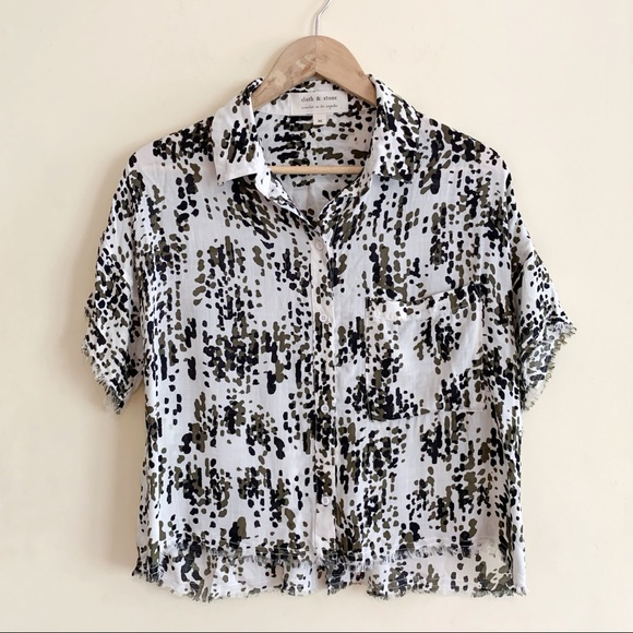 NWOT Cloth & Stone Rayon Camo Button Down Shirt - Picture 2 of 6
